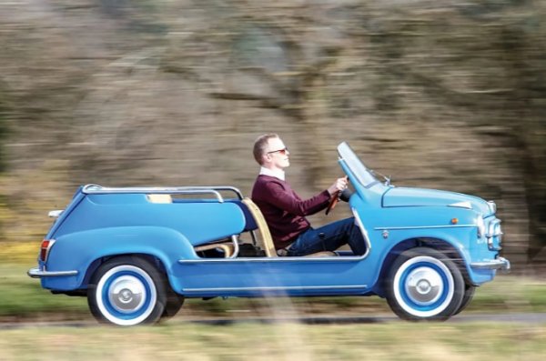 Fiat 600 прави своя дебют през 1955 година с 633-кубиков двигател, проектиран от Данте Джакоза. Постепенно увеличен до 1050 кубика, ще задвижва огромен брой малки Fiat и свързани превозни средства до края на века.

Серията 100 се използва във Fiat 850, Fiat 127, Fiat Panda, Fiat Cinquecento и Seicento, Autobianchi A112 и няколко модела, произведени от SEAT, Yugo и Zastava. Версиите, настроени от Abarth, се предлагат в (сравнително) високопроизводителни модели.